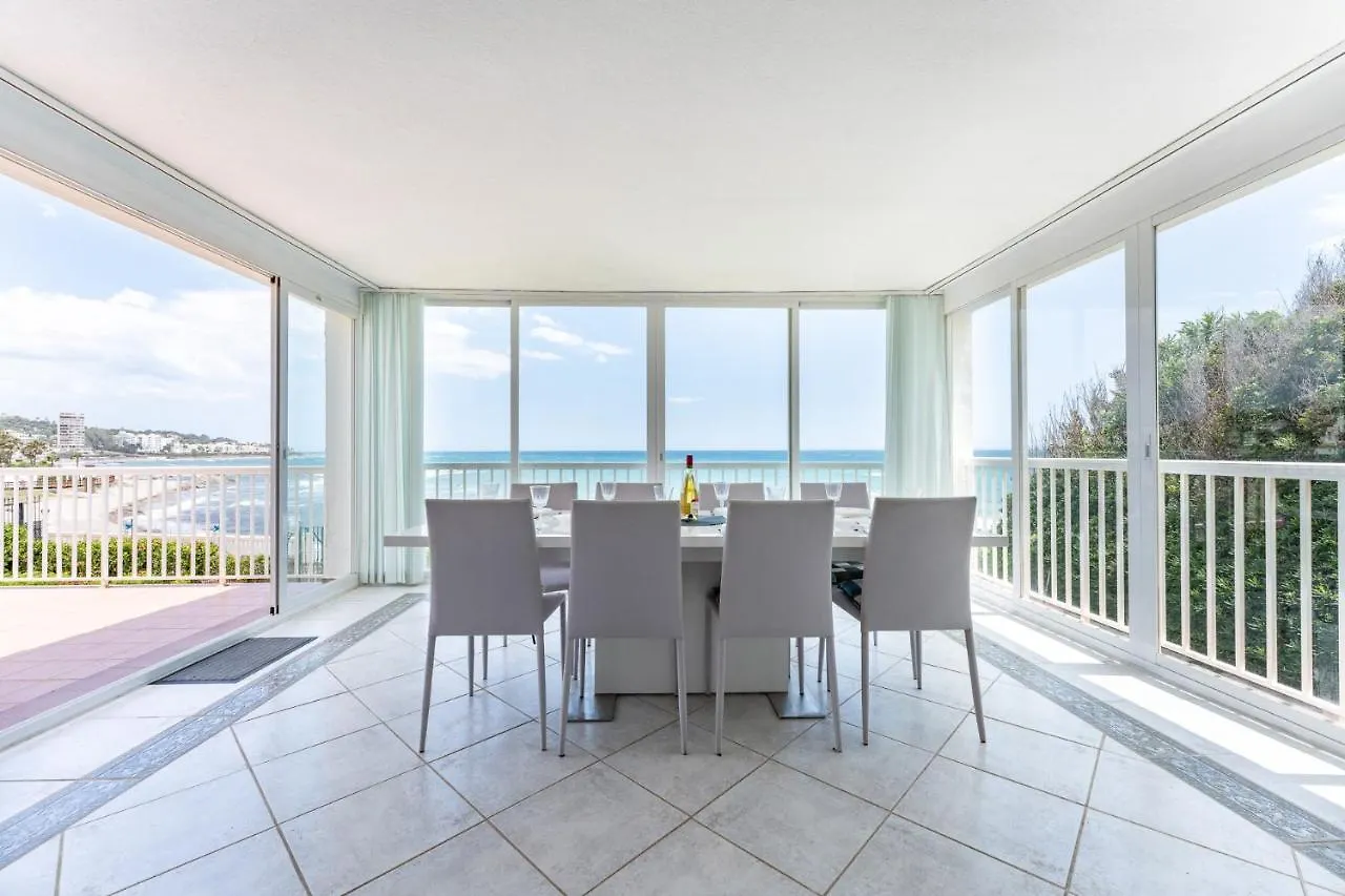 Beachfront Villa Mijas: 4-Bedroom Retreat with Private Pool Sitio de Calahonda 0*,  Spain